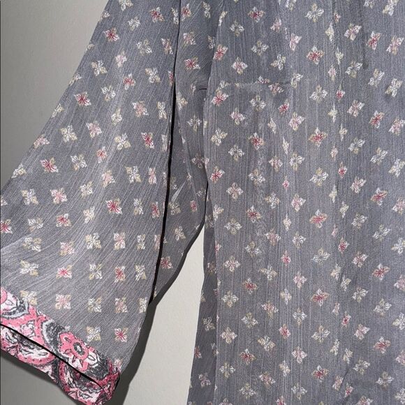 Maurices Gray and White Relaxed Tunic Blouse - Picture 3 of 12